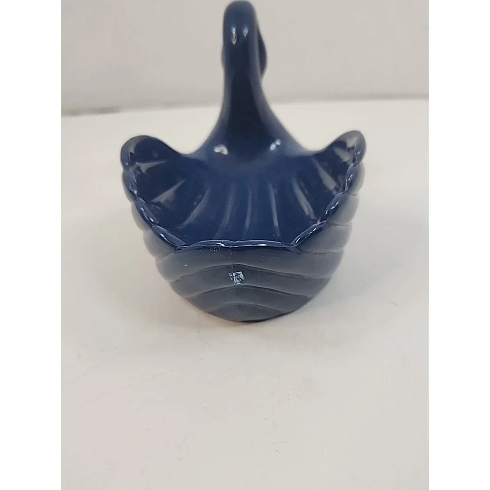Vintage '94 Retro Acrylic Cobalt Blue Swan Shaped Soap Dish 5.5